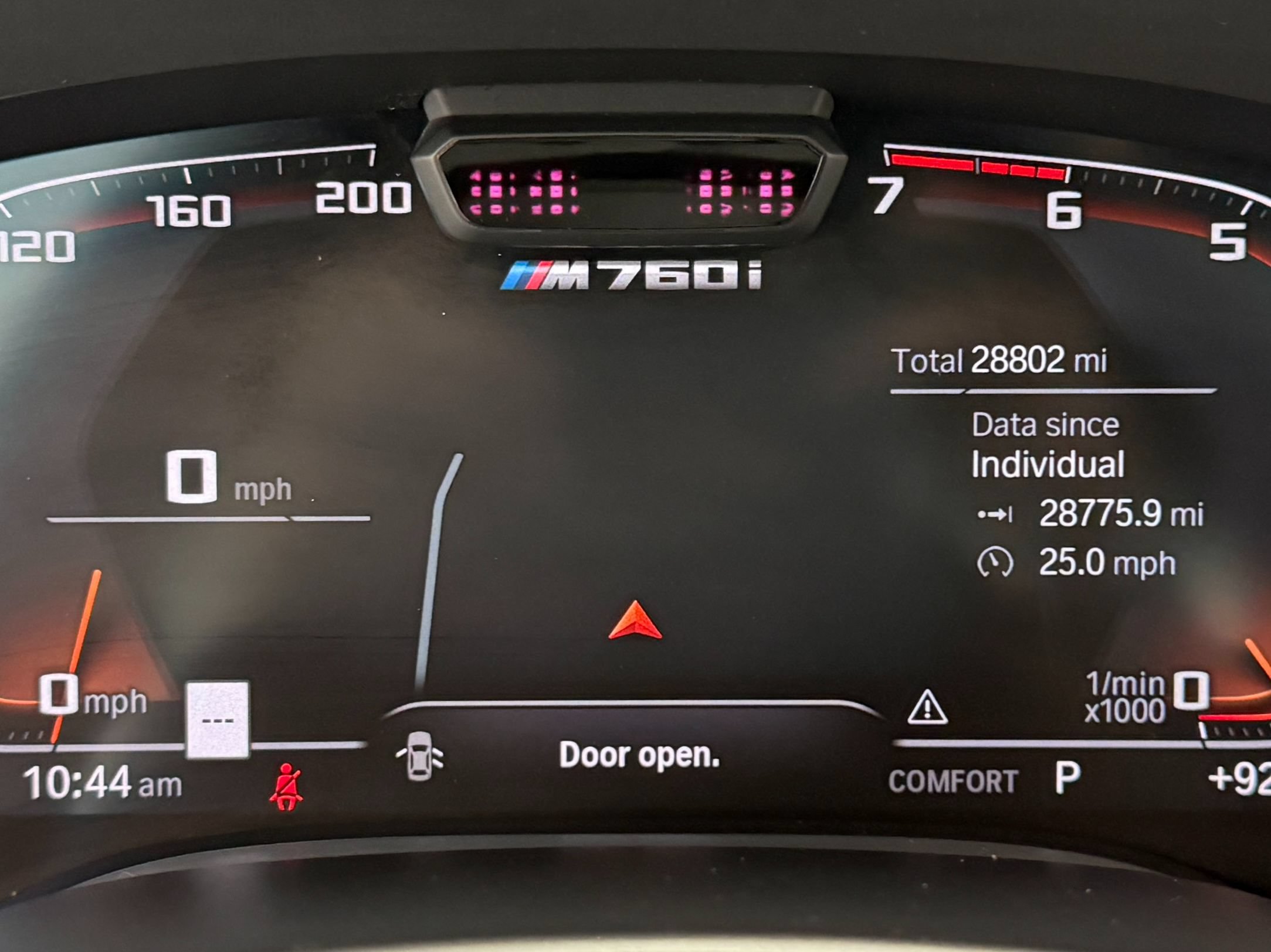 Used 2022 BMW M760i xDrive w/ Luxury Rear Seating Package AWD/4WD image 26
