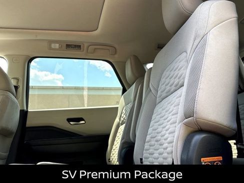 Certified 2022 Nissan Pathfinder SV w/ SV Premium Package AWD/4WD image 16