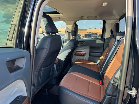 Used 2022 Ford Maverick Lariat w/ Lariat Luxury Package image 10