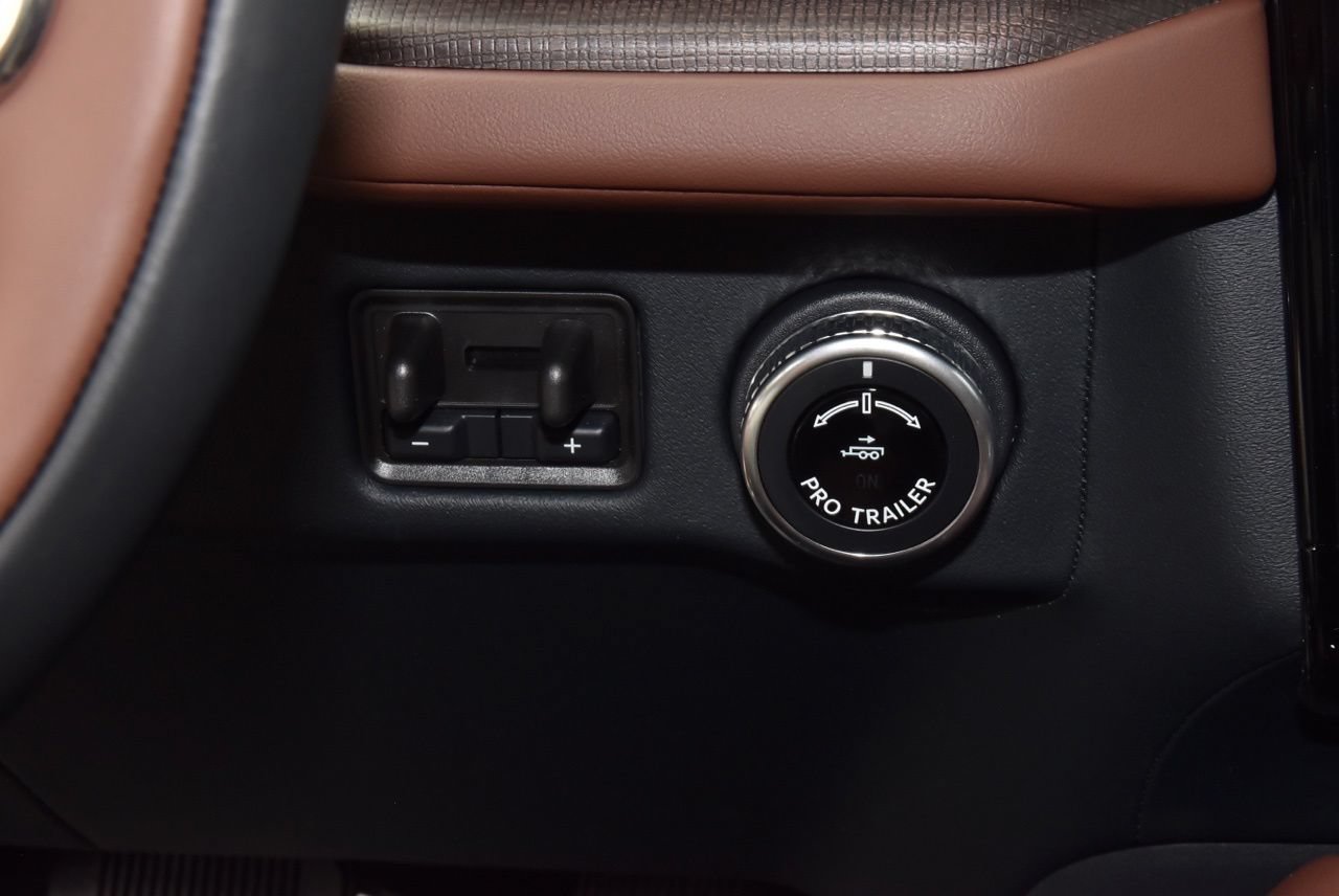 New 2027 Lincoln Navigator Reserve AWD/4WD image 34