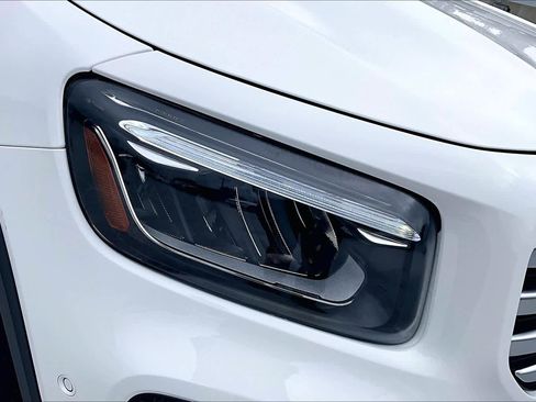 Used 2025 Mercedes-Benz GLB 250 image 27
