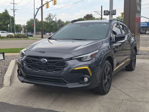 Used 2025 Subaru Crosstrek 2.5i Sport w/ Crosstrek Mirror Package AWD/4WD image 10