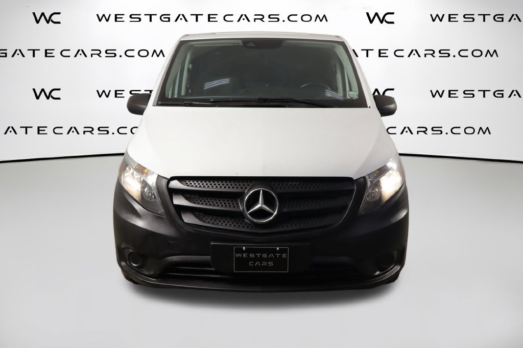 Used 2018 Mercedes-Benz Metris image 2