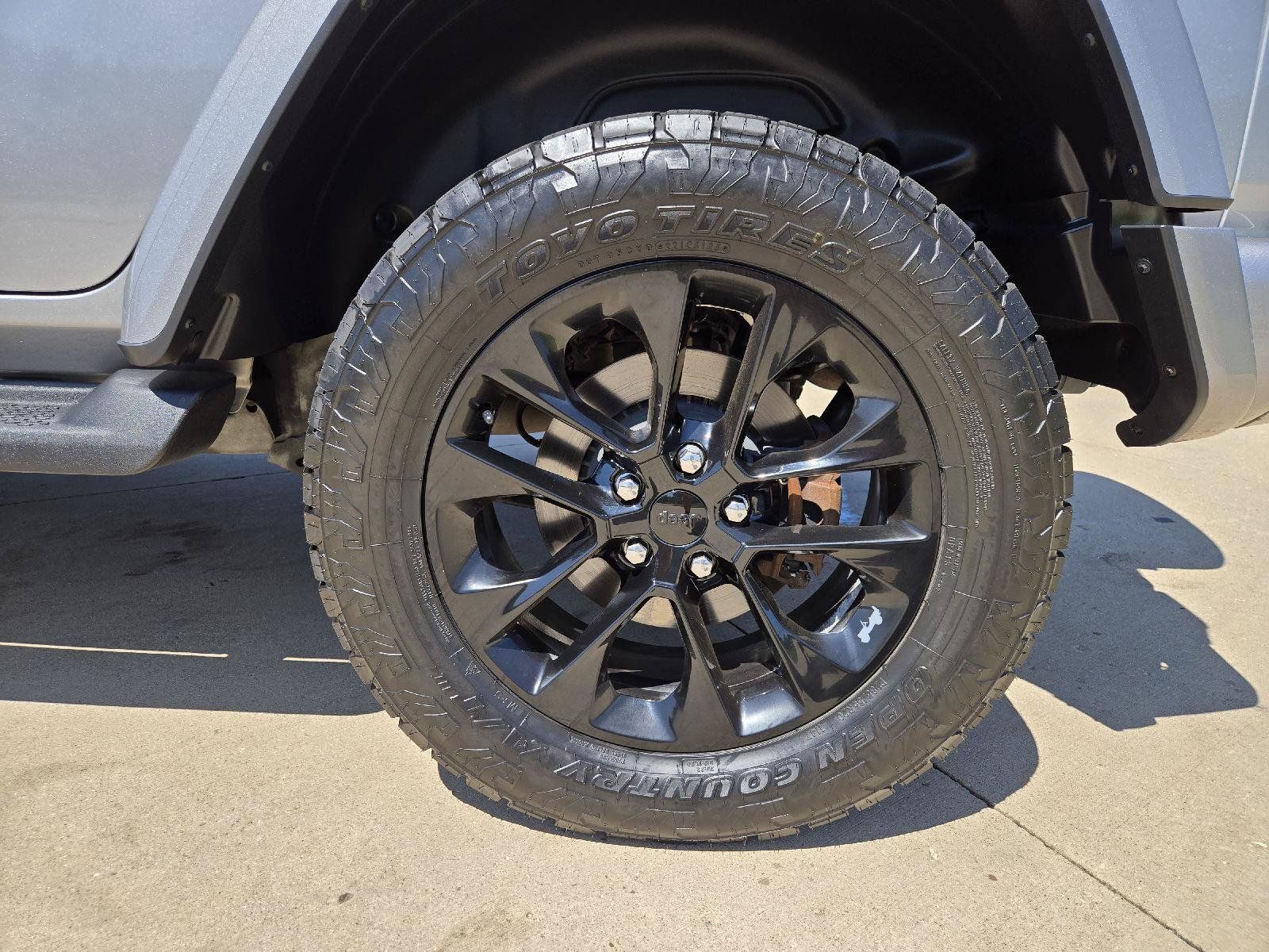 Used 2021 Jeep Wrangler Unlimited Sahara AWD/4WD image 10