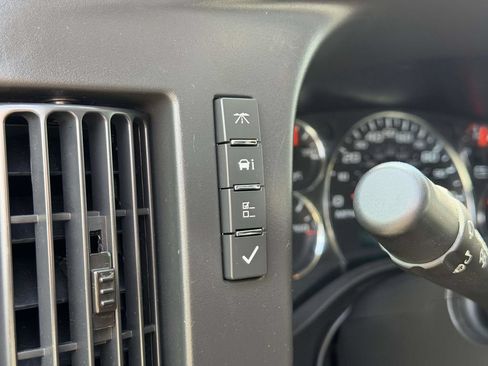 Used 2025 Chevrolet Express 2500 w/ Driver Convenience Package RWD image 23