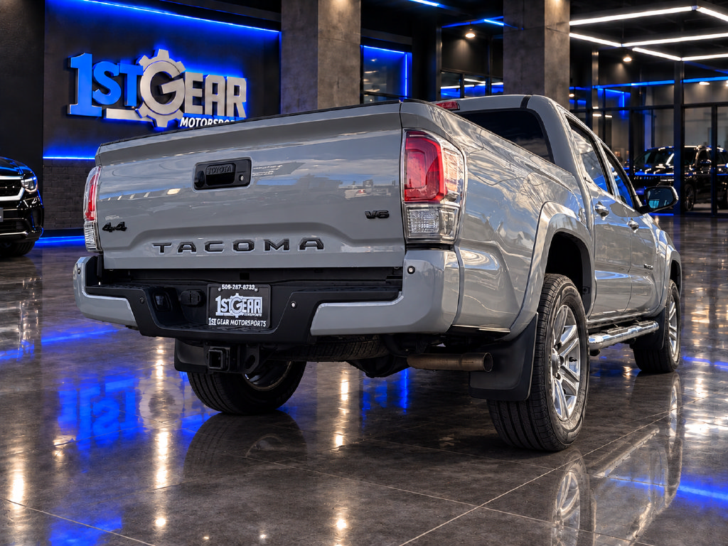 Used 2018 Toyota Tacoma Limited AWD/4WD image 11