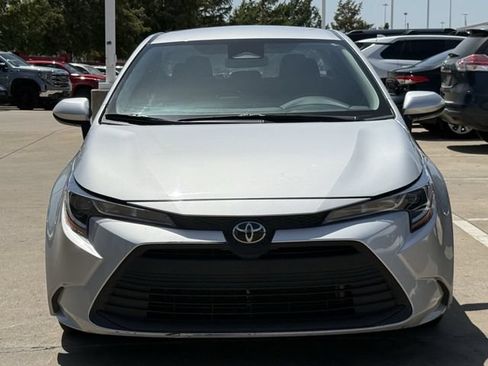 Used 2024 Toyota Corolla LE FWD image 8