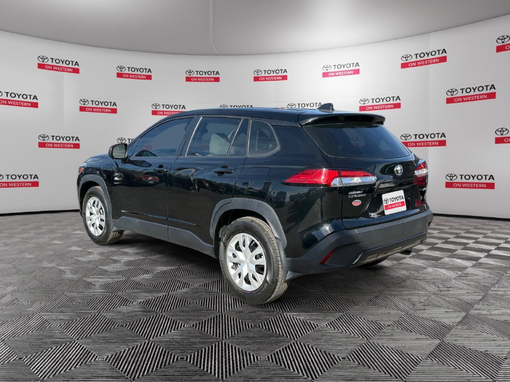 Used 2023 Toyota Corolla Cross L AWD/4WD image 7