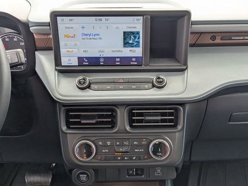 Used 2024 Ford Maverick Lariat image 17