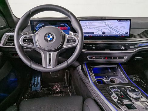 Certified 2025 BMW X7 M60i image 23