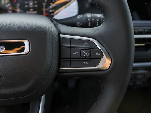 New 2026 Jeep Compass Latitude image 22