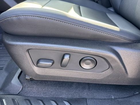 New 2026 GMC Canyon Elevation w/ Convenience Package image 11