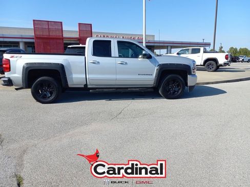 Used 2018 Chevrolet Silverado 1500 LT w/ All Star Edition image 3