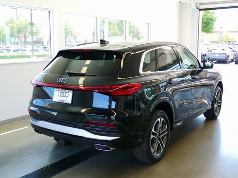 New 2025 Audi Q5 Premium image 6