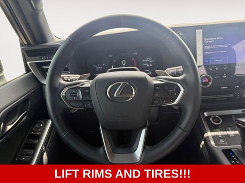 Used 2024 Lexus GX 550 AWD/4WD image 13