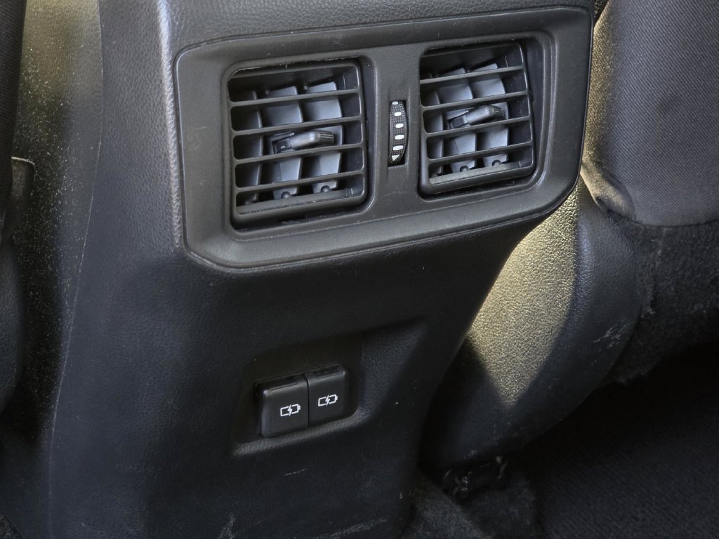 Used 2024 Toyota RAV4 XLE FWD image 14