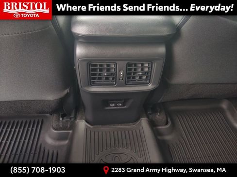 Used 2023 Toyota RAV4 XLE w/ Convenience Package image 18