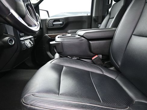 Used 2022 Chevrolet Silverado 1500 LT image 13