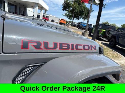Used 2020 Jeep Gladiator Rubicon AWD/4WD image 3