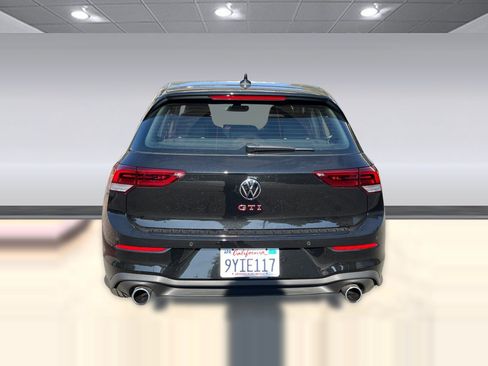 Used 2026 Volkswagen Golf SE FWD image 5
