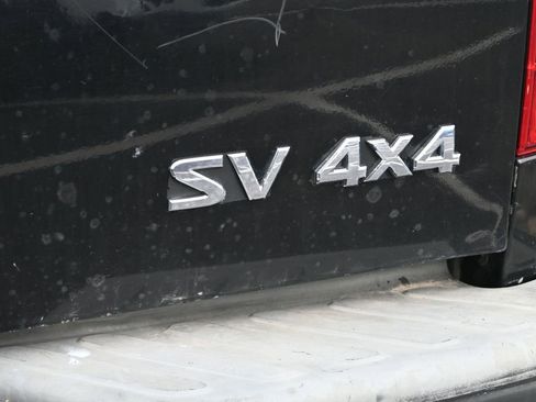 Used 2014 Nissan Frontier SV image 8