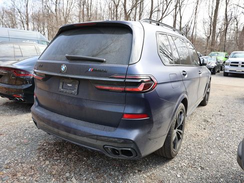 Used 2024 BMW X7 M60i w/ Climate Comfort Package image 6
