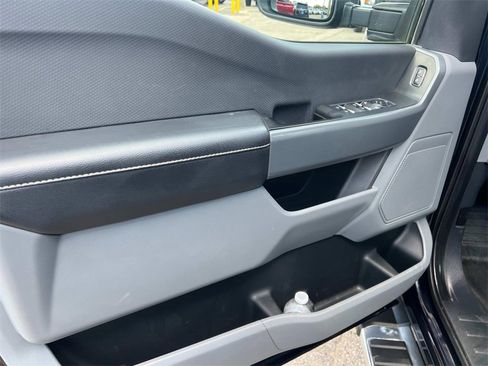 Used 2022 Ford F150 XLT w/ XTR Package image 12