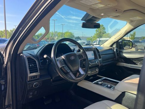 Used 2021 Ford Expedition Platinum AWD/4WD image 26