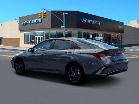 New 2026 Hyundai Elantra Sport FWD image 4