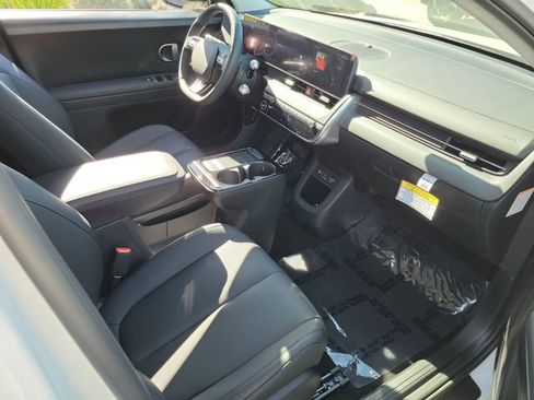 New 2026 Hyundai Ioniq 5 SEL image 18