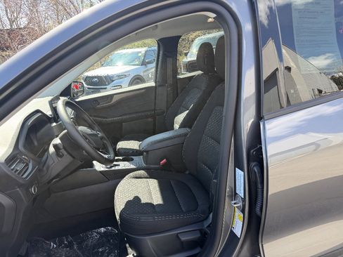 Used 2025 Ford Escape Active w/ Cold Weather Package image 12