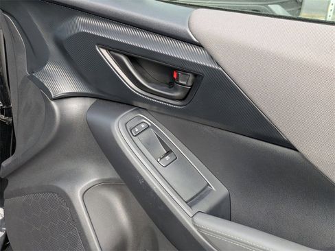 Used 2024 Subaru Crosstrek 2.0i Premium image 27