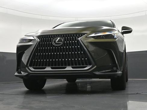 Used 2024 Lexus NX 250 FWD image 31