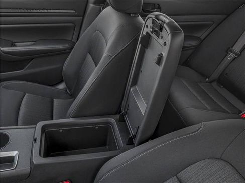 New 2026 Nissan Altima 2.5 SV w/ SV Special Edition Package FWD image 10