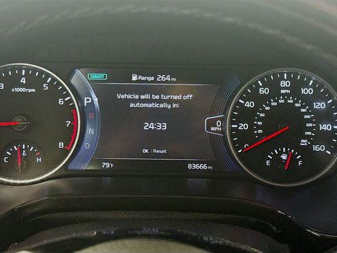 Used 2021 Kia Seltos SX w/ SX Sunroof Package AWD/4WD image 16
