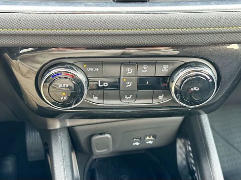 Used 2024 Chevrolet TrailBlazer ACTIV w/ Convenience Package image 15