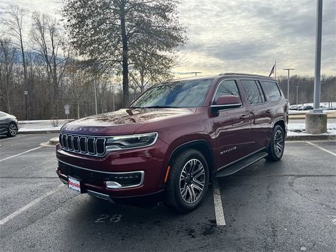 Used 2022 Jeep Wagoneer Series III image 38