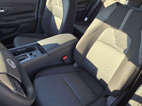 Used 2026 Nissan Sentra SV w/ Floor Mat Package image 16