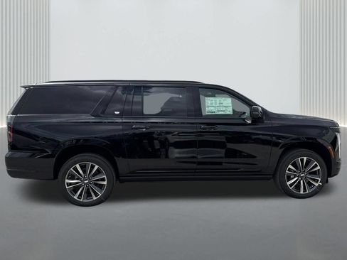 New 2026 Cadillac Escalade ESV Sport AWD/4WD image 4