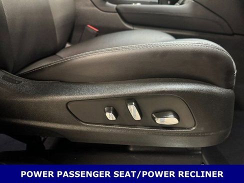 Used 2025 Cadillac XT5 Premium Luxury image 27