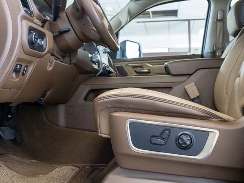 Used 2020 RAM 1500 Limited image 9