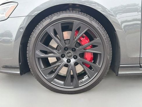 Used 2025 Audi S8 image 49