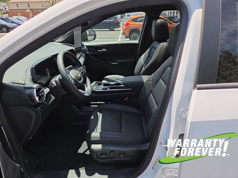 New 2026 Chevrolet Equinox LT w/ Convenience Package II AWD/4WD image 14