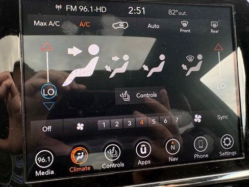 Used 2020 Jeep Grand Cherokee Altitude AWD/4WD image 29