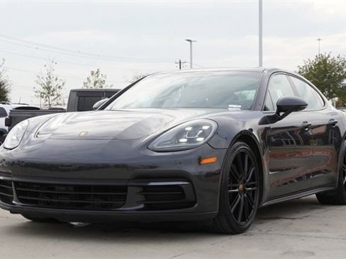 Used 2020 Porsche Panamera 4 image 3