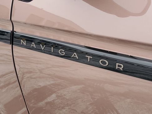 New 2026 Lincoln Navigator L Black Label image 7