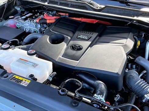 Used 2024 Toyota Tundra Limited w/ TRD Off-Road Package AWD/4WD image 35