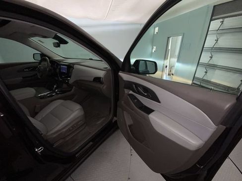 Used 2021 Chevrolet Traverse Premier w/ LPO, Floor Liner Package AWD/4WD image 26