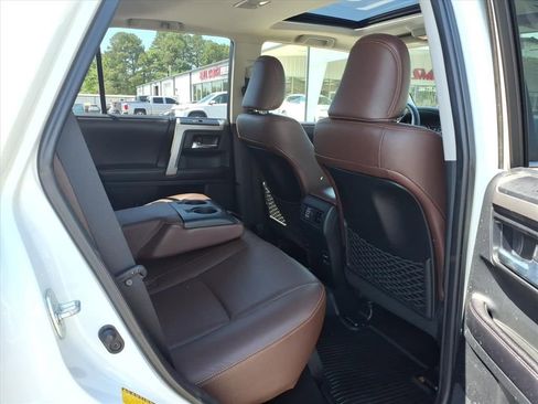 Used 2017 Toyota 4Runner Limited AWD/4WD image 13