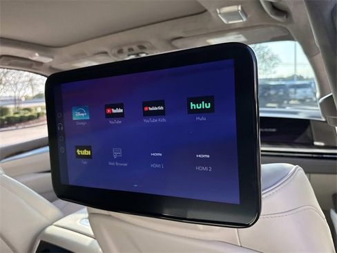 Certified 2025 Cadillac Escalade ESV Premium Luxury Platinum w/ LPO, Radiant Package image 12